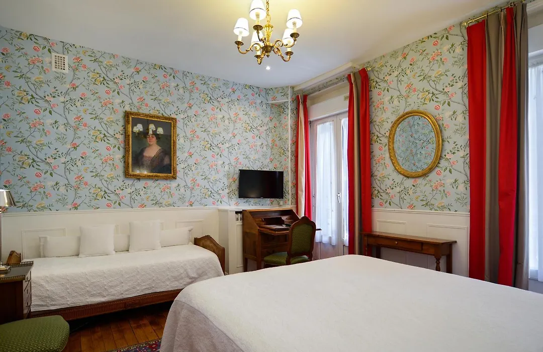 Hôtel de l'Abeille-1