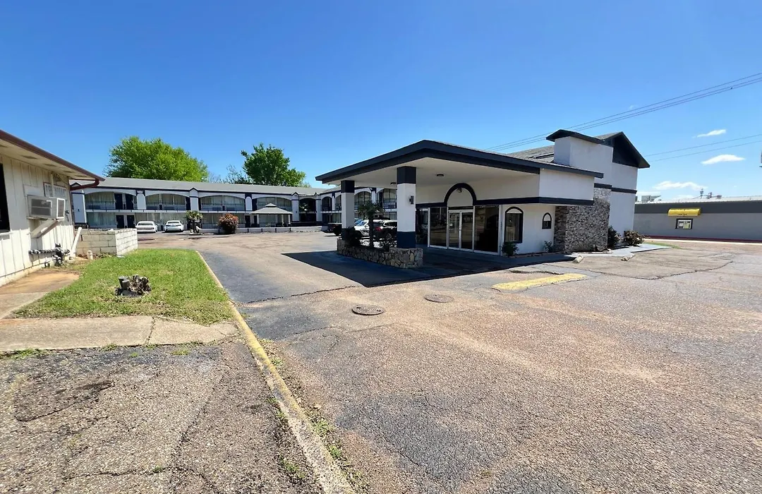 Executive Inn Texarkana-1