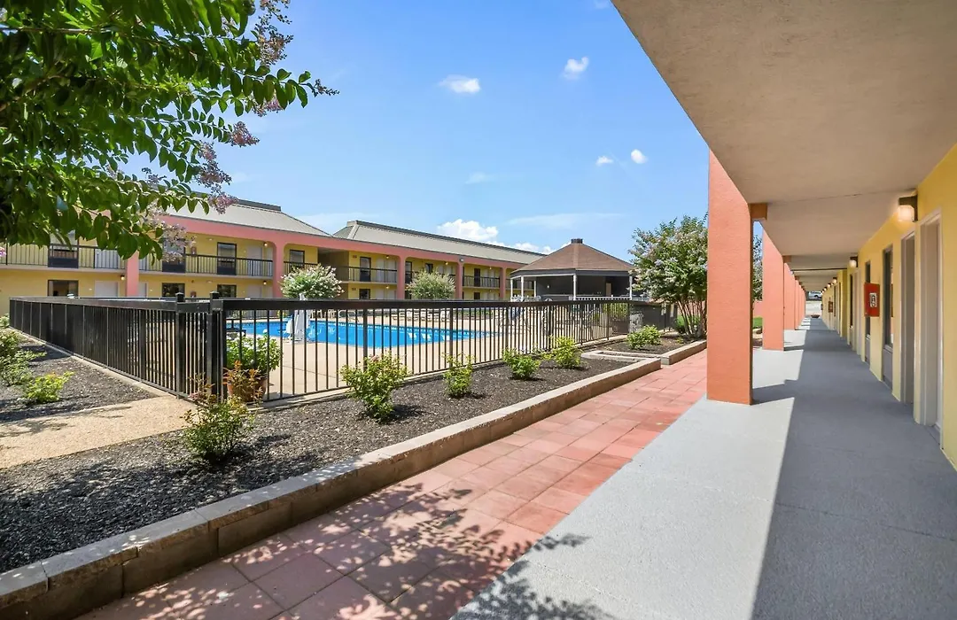 Quality Inn Fredericksburg-Central Park Area-1