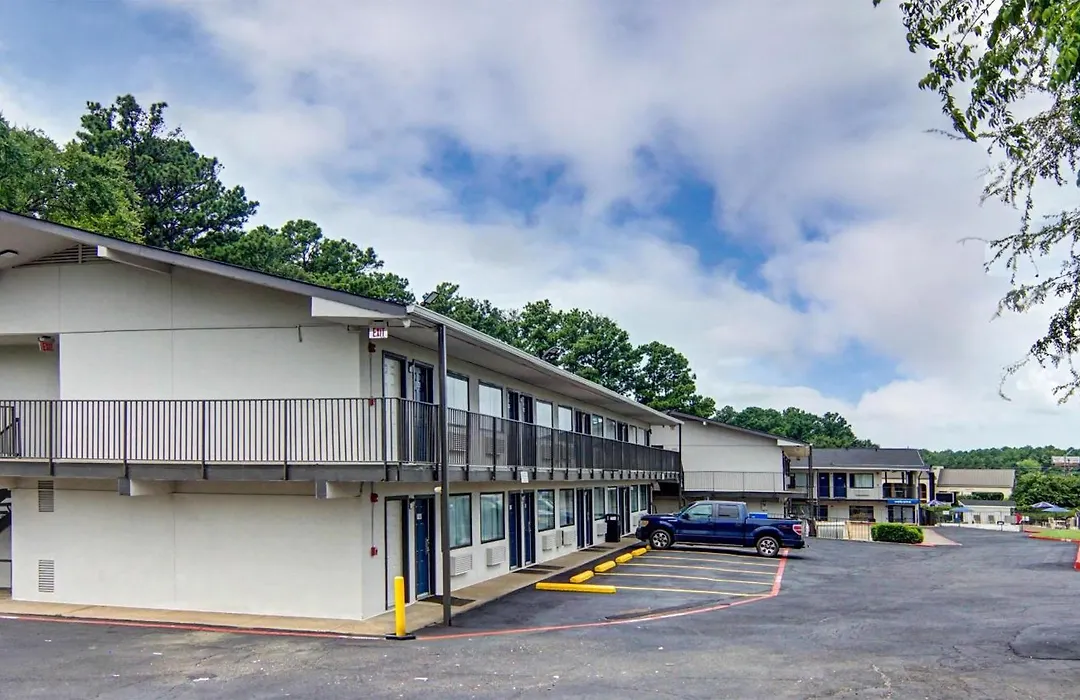 Motel 6-Longview, Tx-1