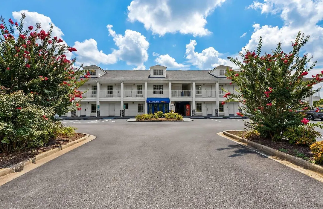 Baymont By Wyndham Forest City-1