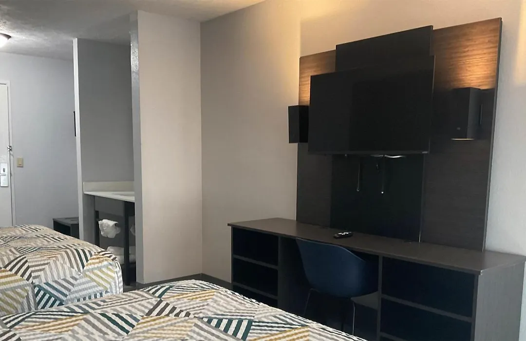 Motel 6 Omaha - Iat West-1
