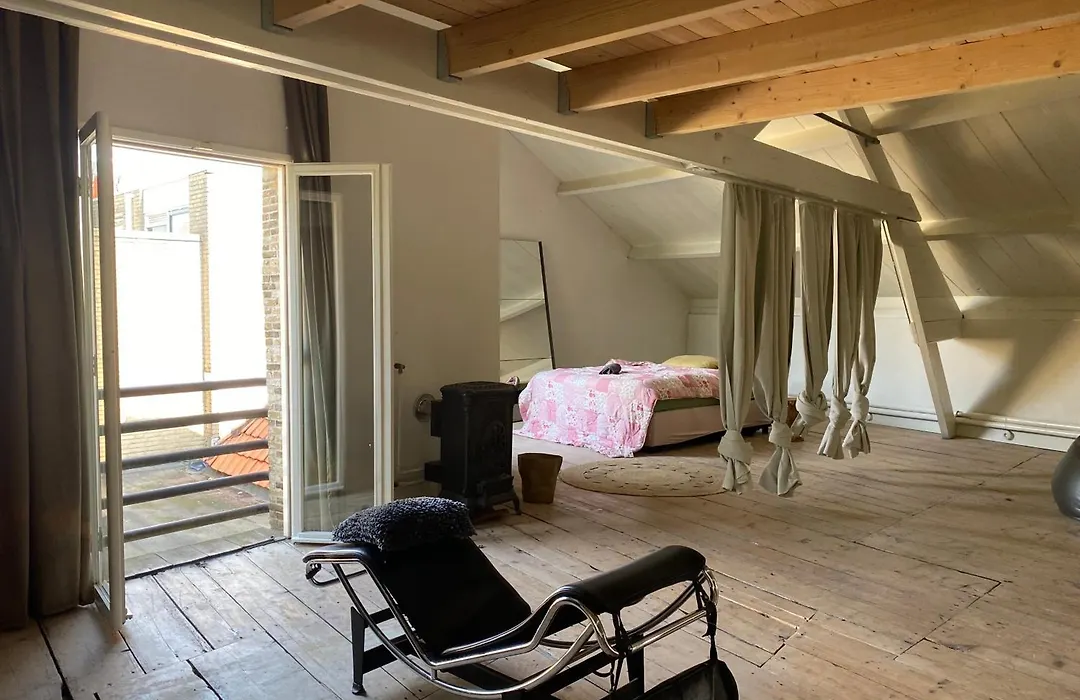 Room Lange Haven-1