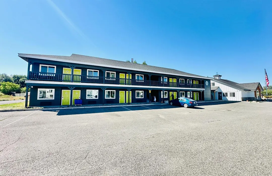 The Beaverhead Lodge-1