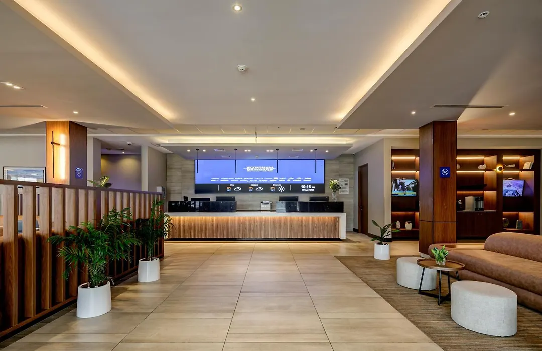 Wyndham Santiago Aeropuerto-1