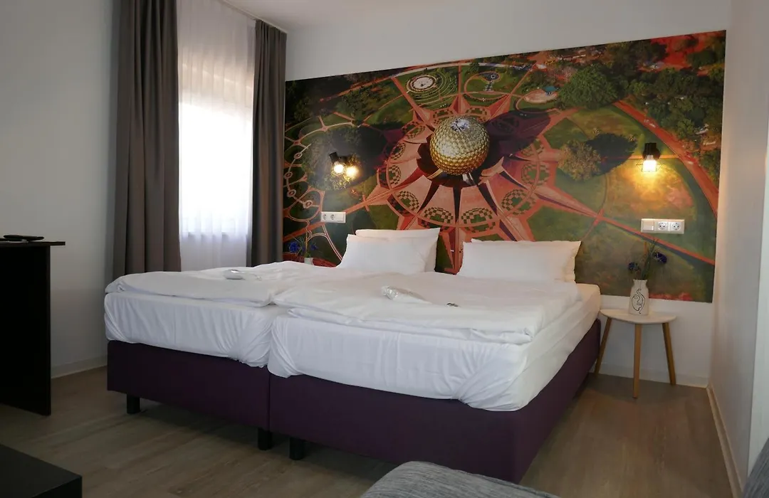 Hotel Bitzer Backnang Zentrum 24h Check In Frühstück zubuchbar gratis Parkplätze-1