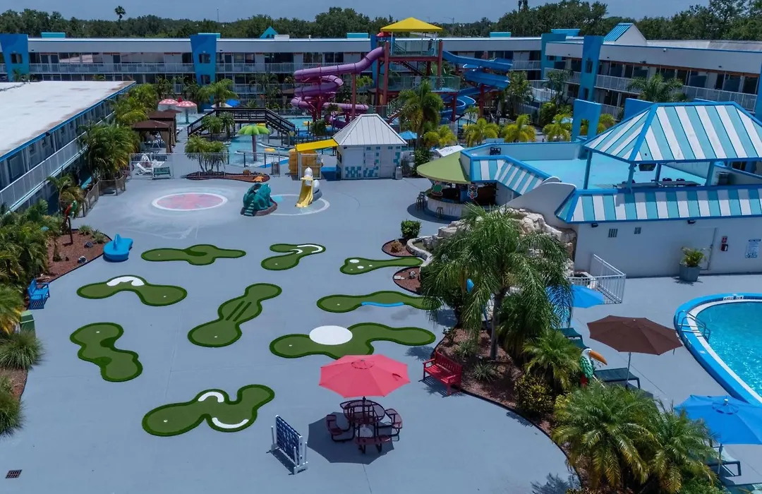 Ramada By Wyndham Flamingo Water Park-1