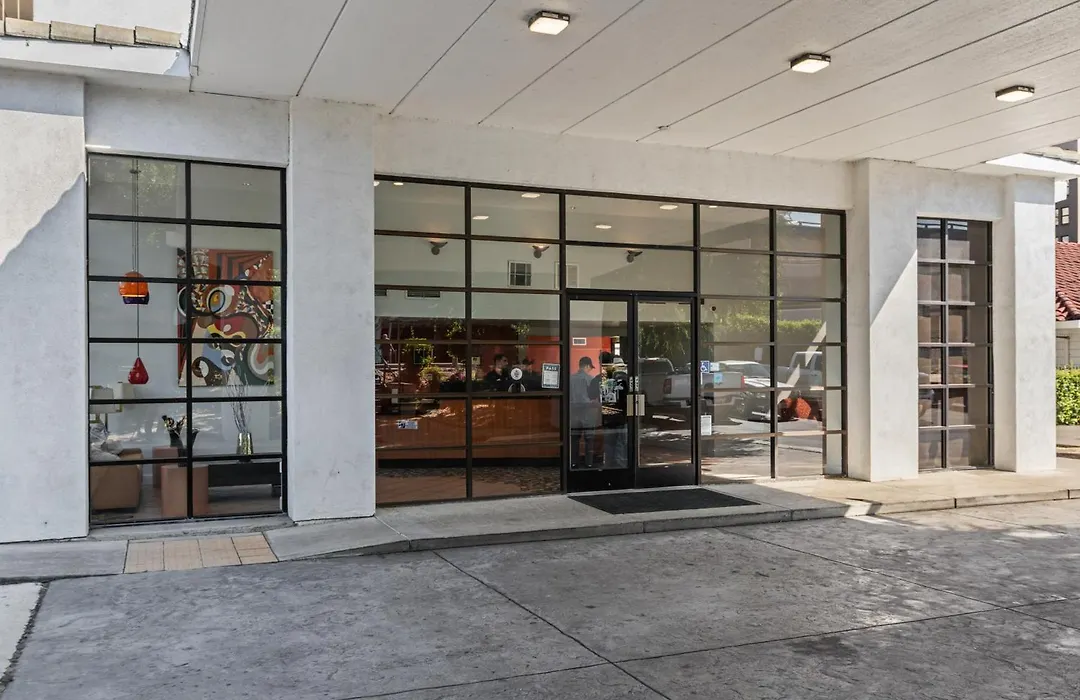 Vagabond Inn Executive Sacramento Old Town-1