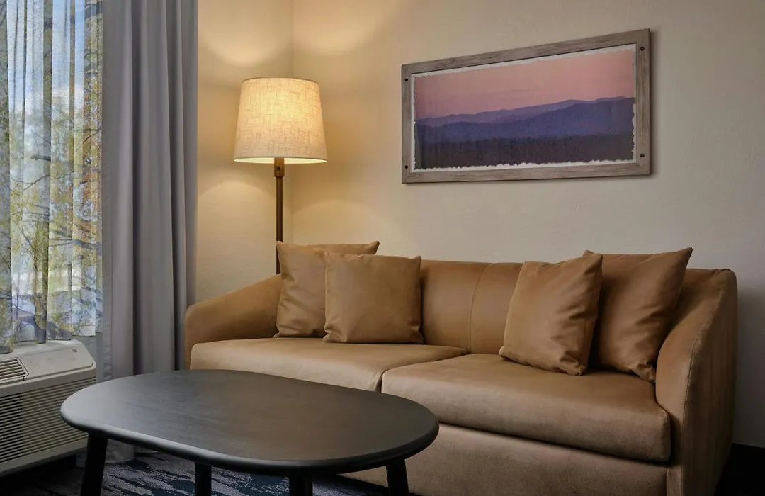 Fairfield Inn Suites Brunswick-1
