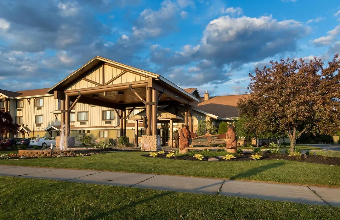 White Pine Inn & Suites-1