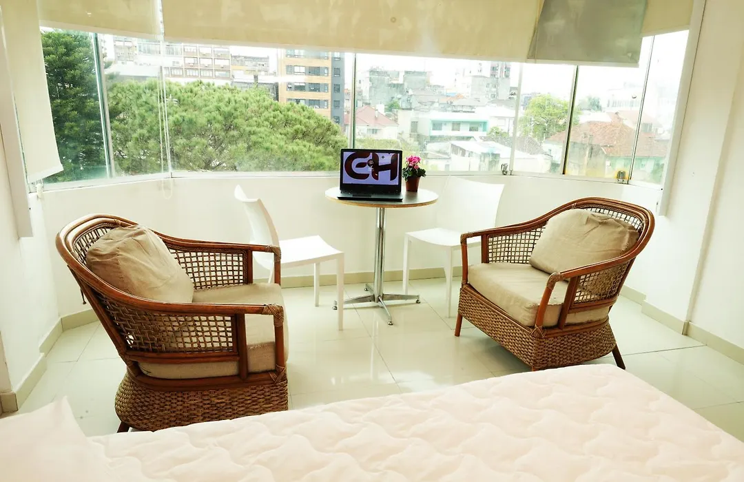 Emirates Hotel & Suites-1