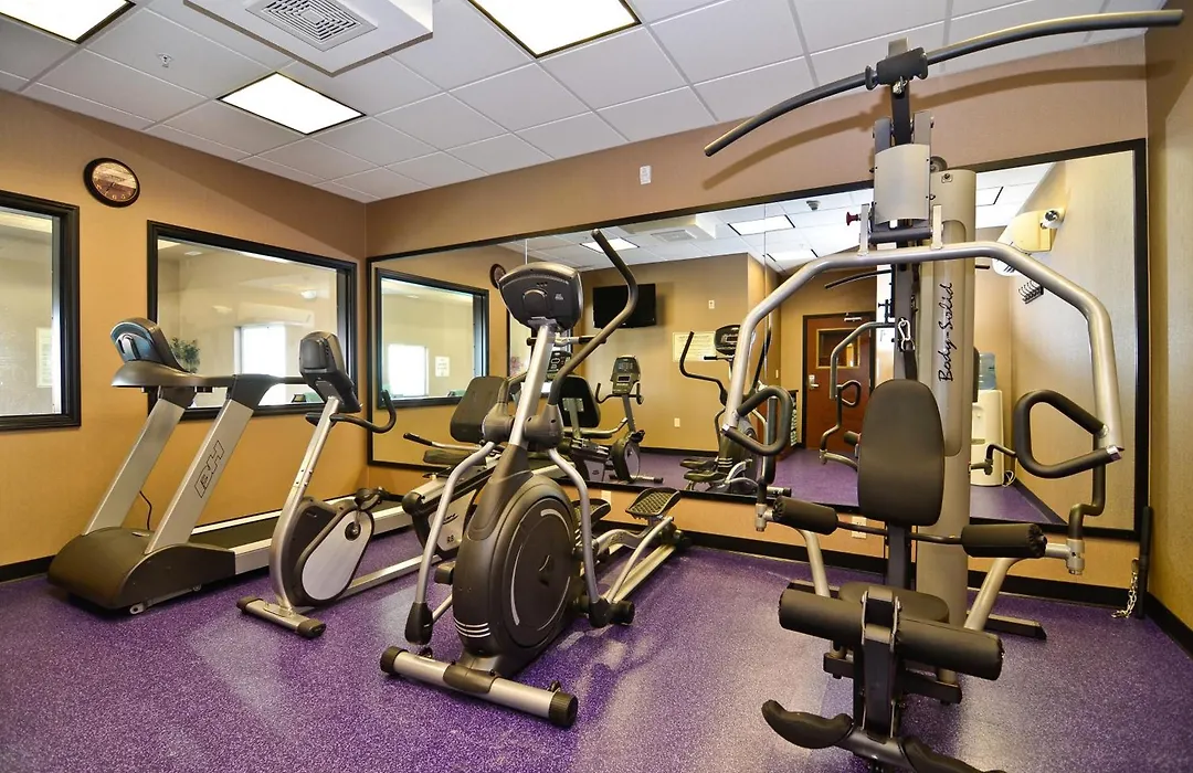 Best Western Plus Carousel Inn & Suites Burlington-1