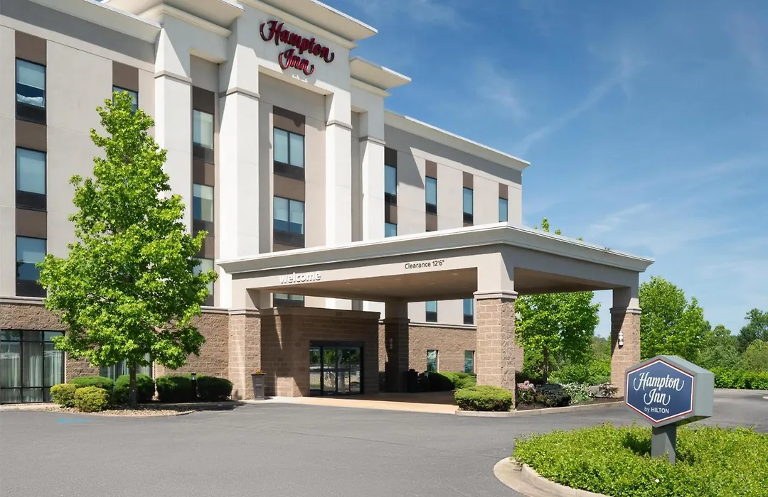Hampton Inn Fairmont-1