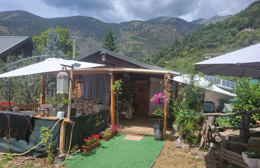 LA CABANE, petite chambre agréable chez l'habitant, maison toute en bois-1