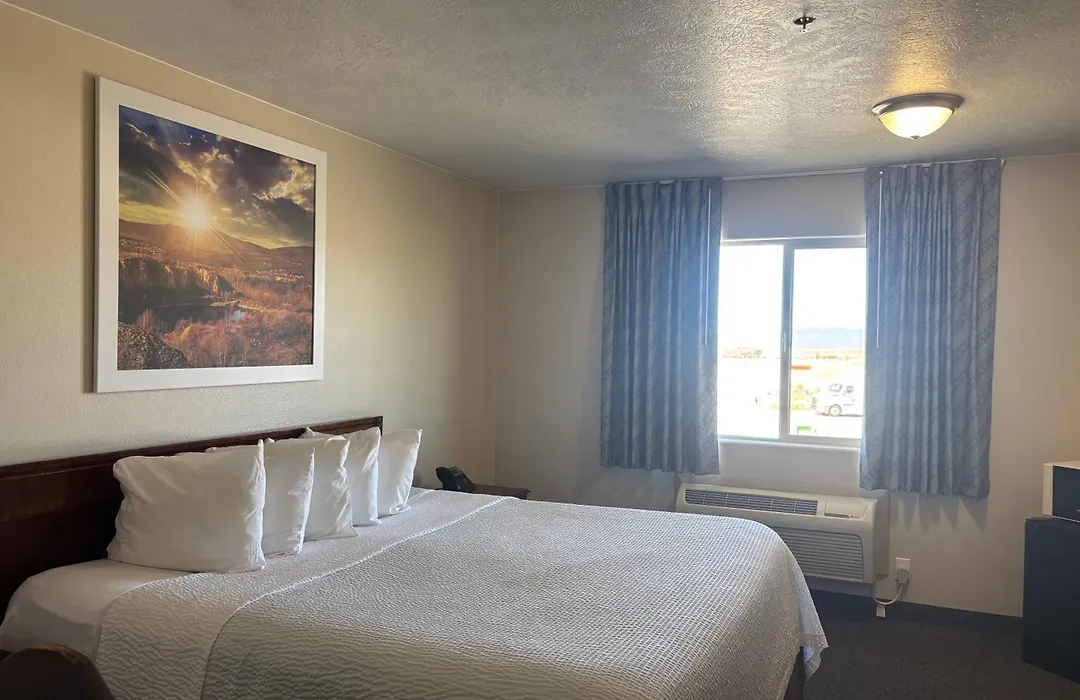 Days Inn By Wyndham Beaver-1