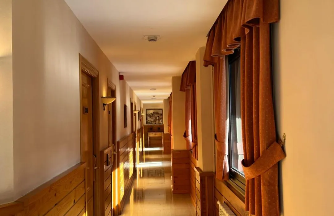 Petit Hotel-1
