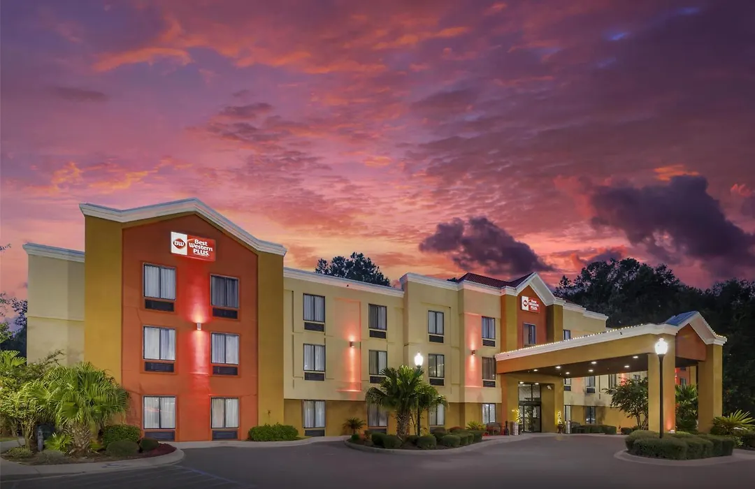 Best Western Plus Richmond Hill Inn-1