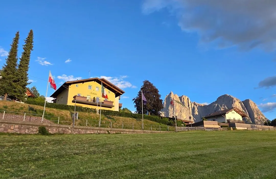 Solaia Hotel & Guesthouse-1