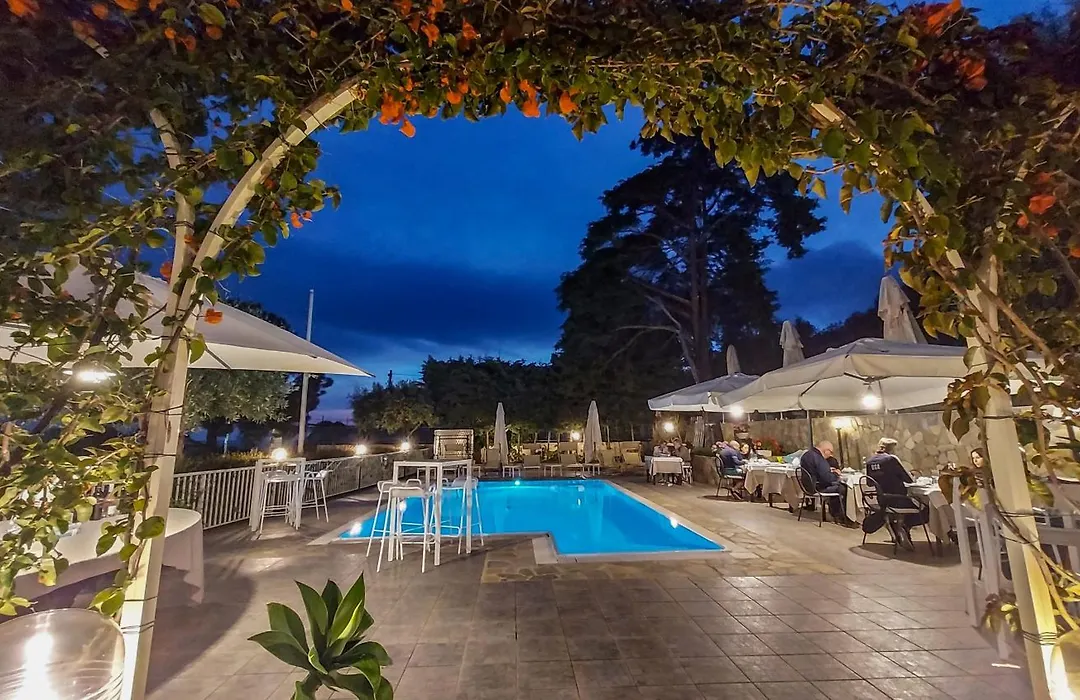 Hotel Calanca-1