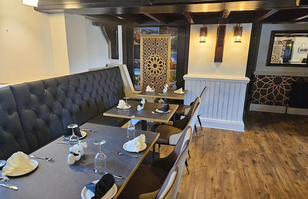 Langley Inn-1