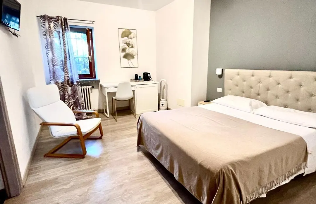 Bella Vita Guesthouse -parcheggio privato interno-1
