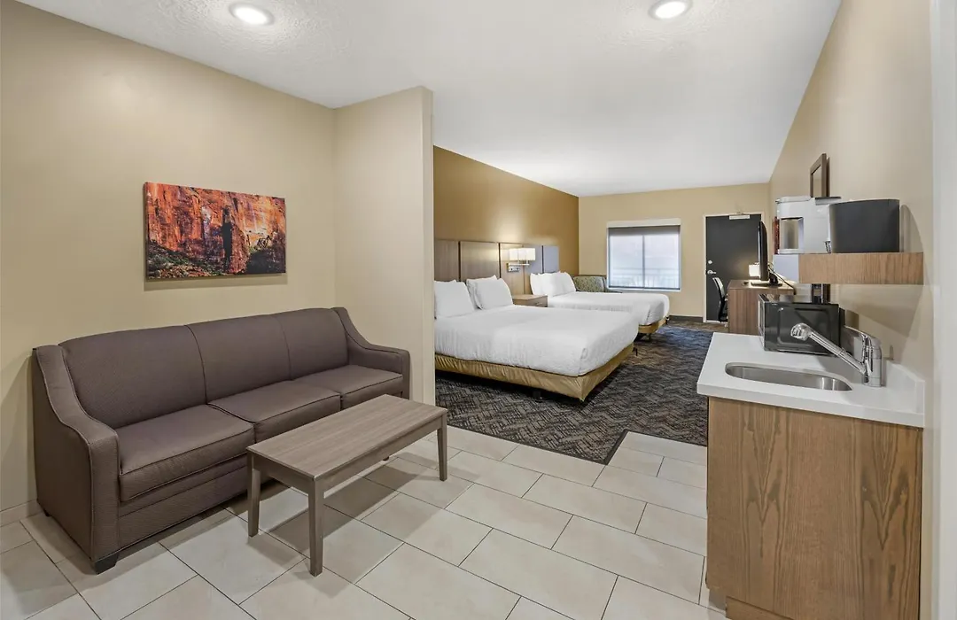 Best Western Plus Zion Canyon Inn & Suites-1