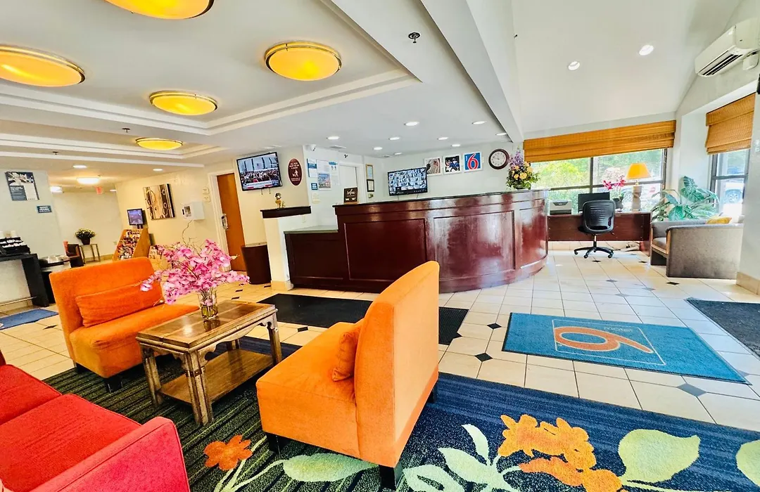 Motel 6-Milford, Ct-1