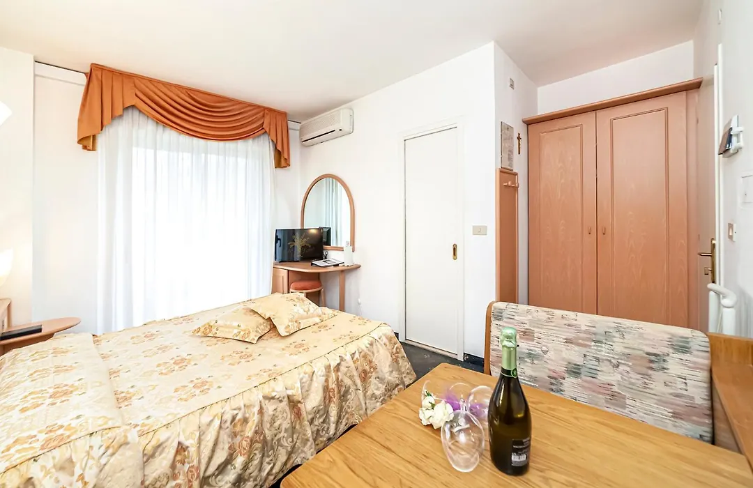 Hotel Villa Luisa-1