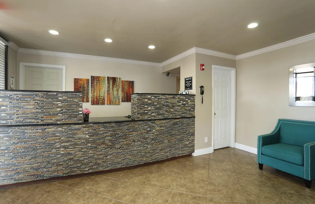 Days Inn By Wyndham Foley - North Gulf Shores-1