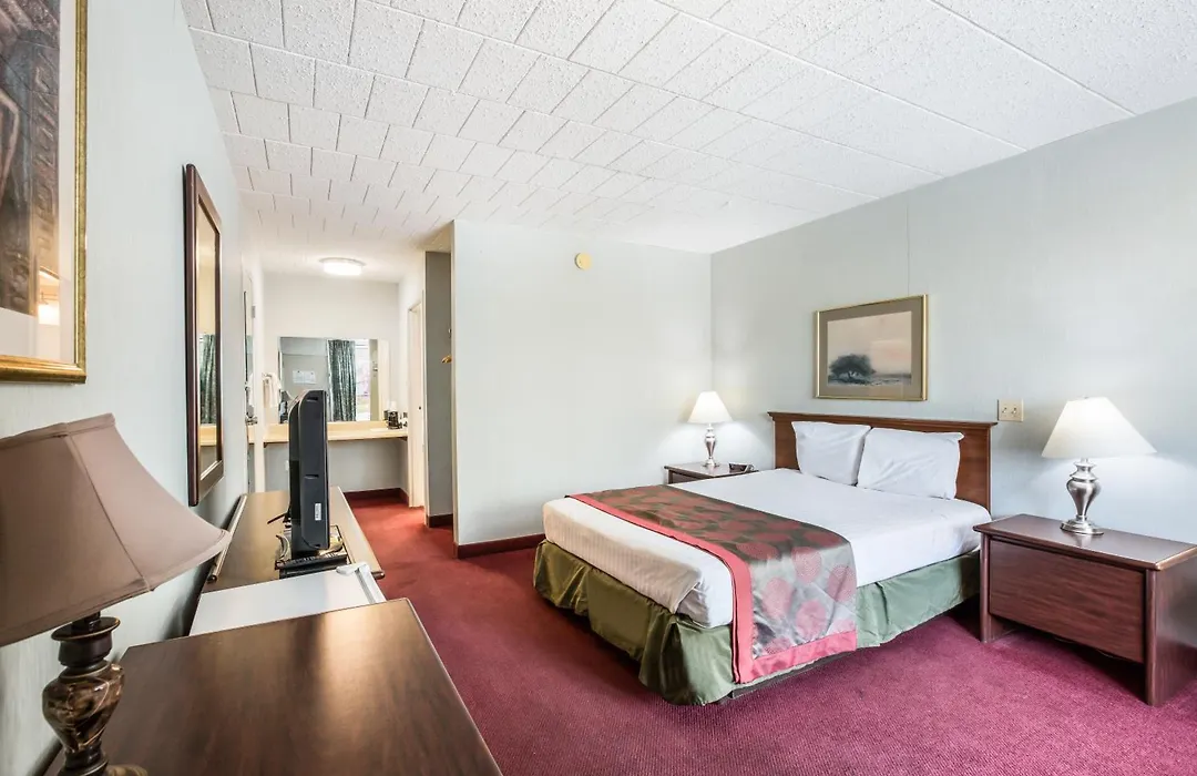 Red Carpet Inn & Suites-1