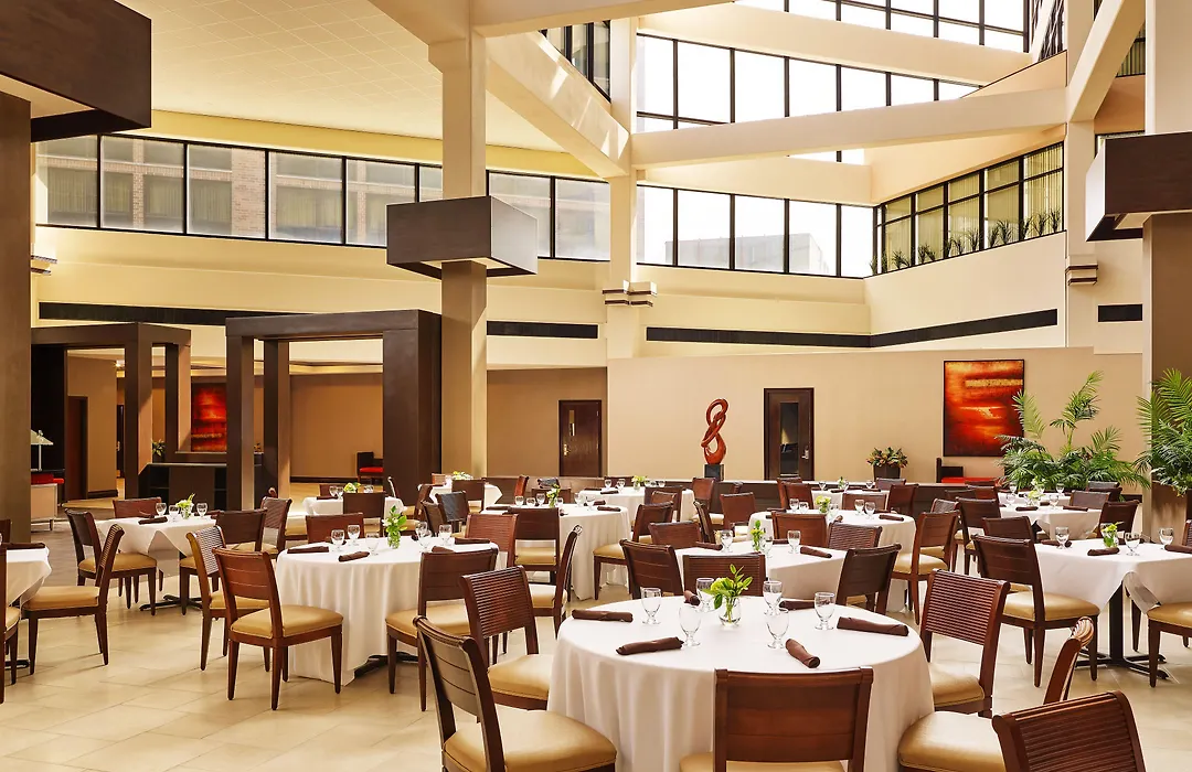 Sheraton Lisle Naperville Hotel-1