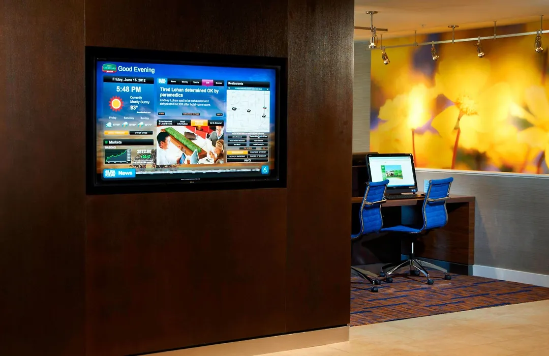 Courtyard By Marriott Rockford-1