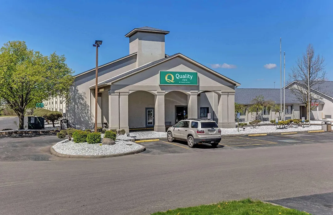 Quality Inn Austintown-Youngstown West-1