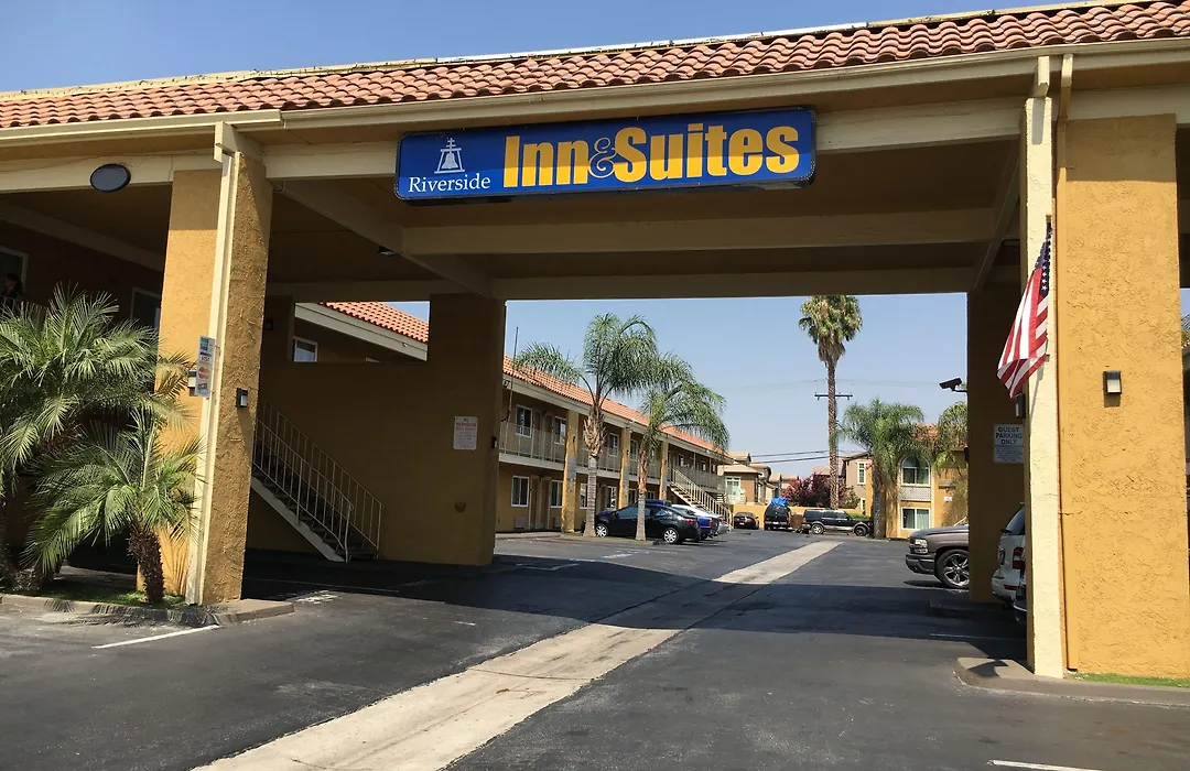 Riverside Inn & Suites-1