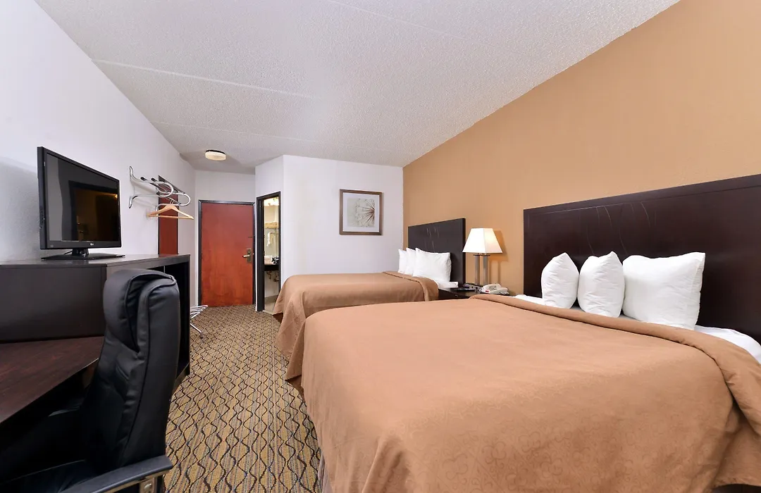 Quality Inn & Suites Matteson Near I-57-1