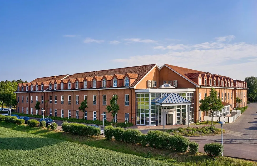 Courtyard By Marriott Magdeburg-1