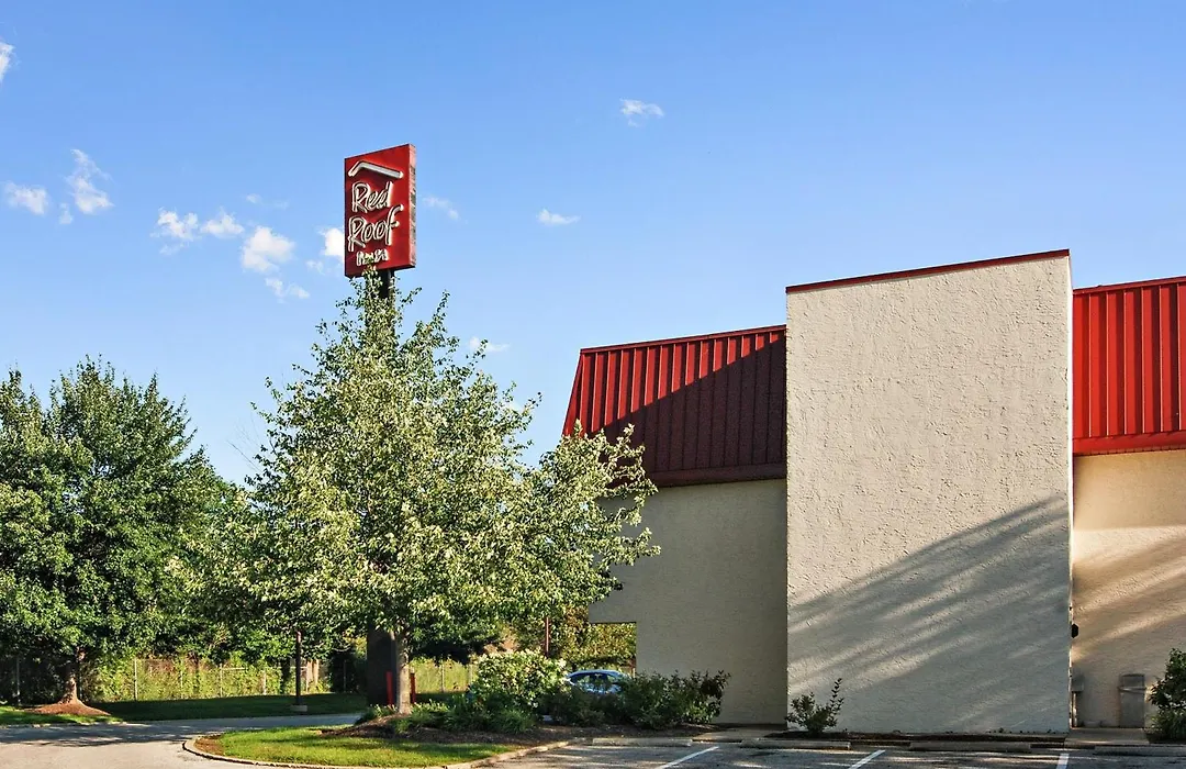 Red Roof Inn Cleveland Airport - Middleburg Heights-1