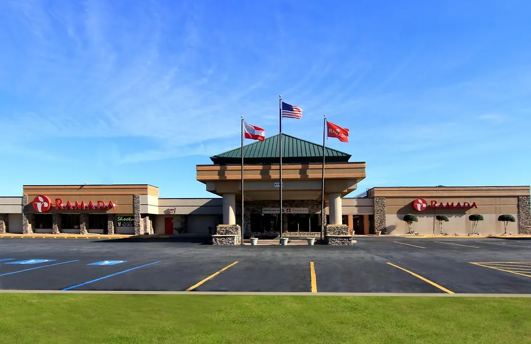 Ramada By Wyndham Macon-1