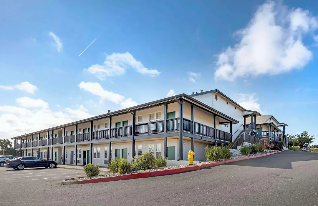 Best Western Marina State Beach-1