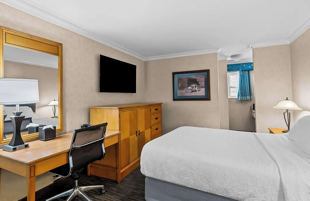 Best Western University Lodge-1