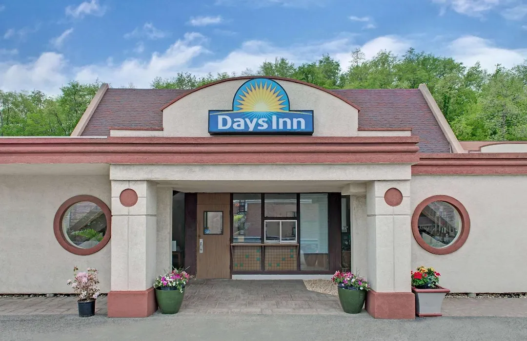 Days Inn By Wyndham Washington-1