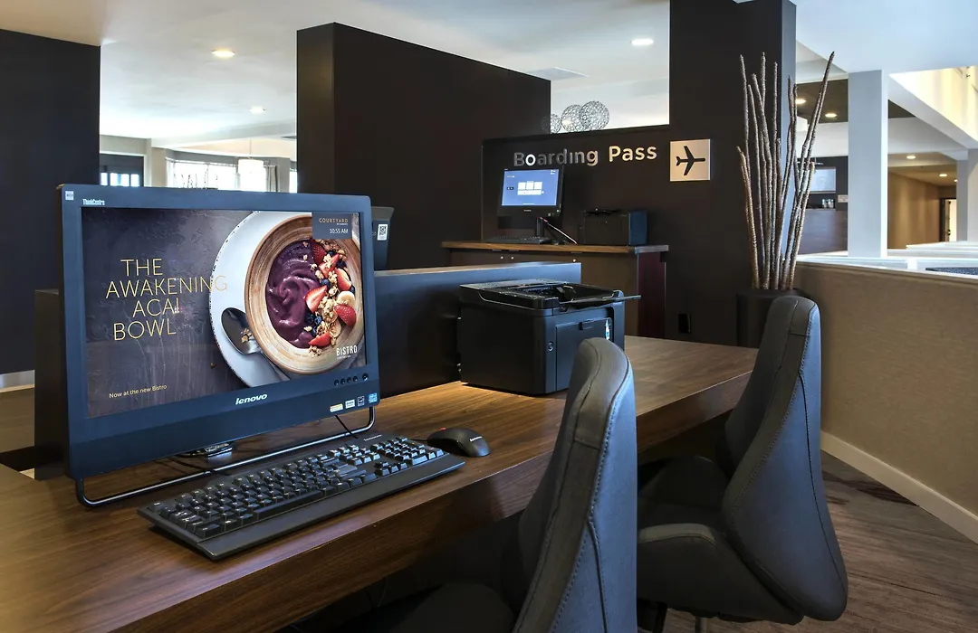 Courtyard By Marriott Poughkeepsie-1