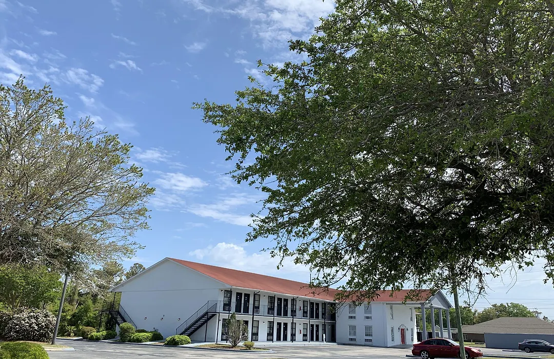 Econo Lodge Crystal Coast-1