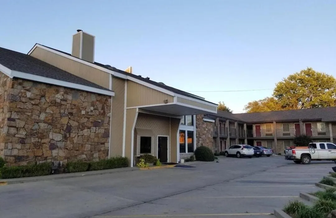 Motel 6 Ada Ok-1