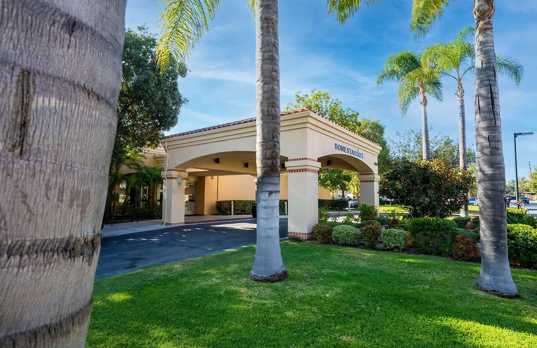 Sonesta Select Camarillo-1