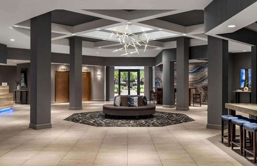 Crowne Plaza Edison By Ihg-1