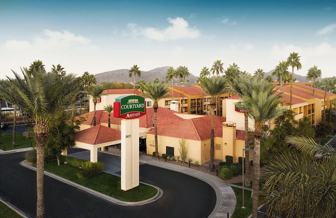 Courtyard By Marriott Phoenix North-1