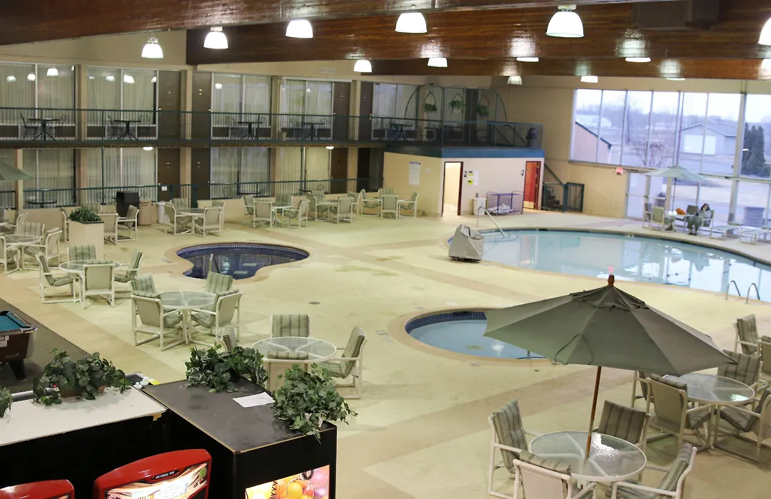Alexandria Hotel & Conference Center-1