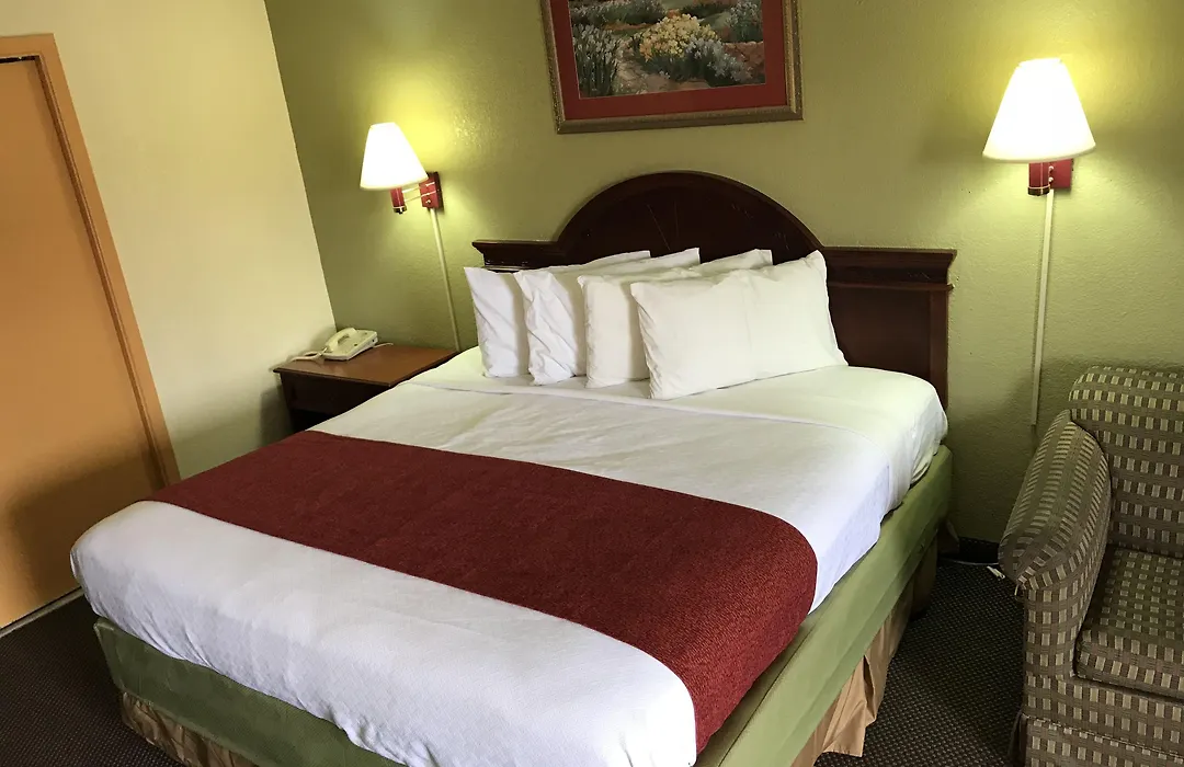 Diamond Inn-1