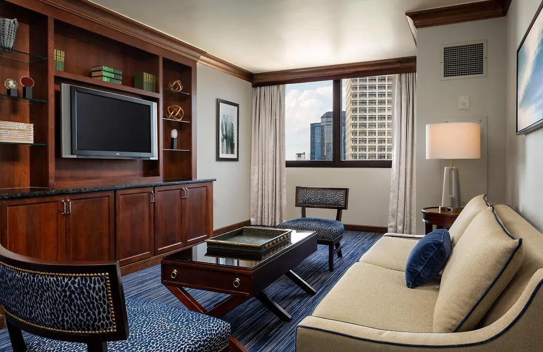 Sheraton Norfolk Waterside Hotel-1